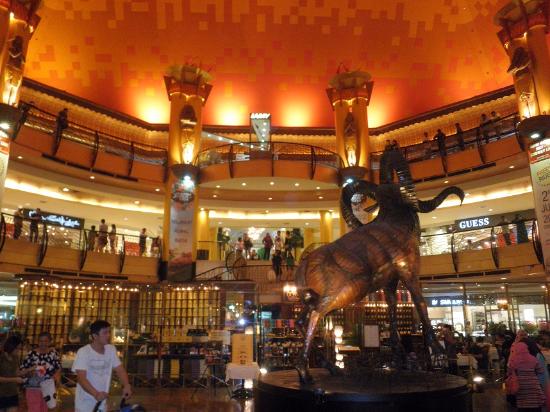 sunway-pyramid-shopping